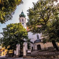 &copy; romanple-stock.adobe.com