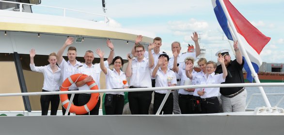 Crew MS Warsteiner Admiral © Germania Schifffahrtsgesellschaft